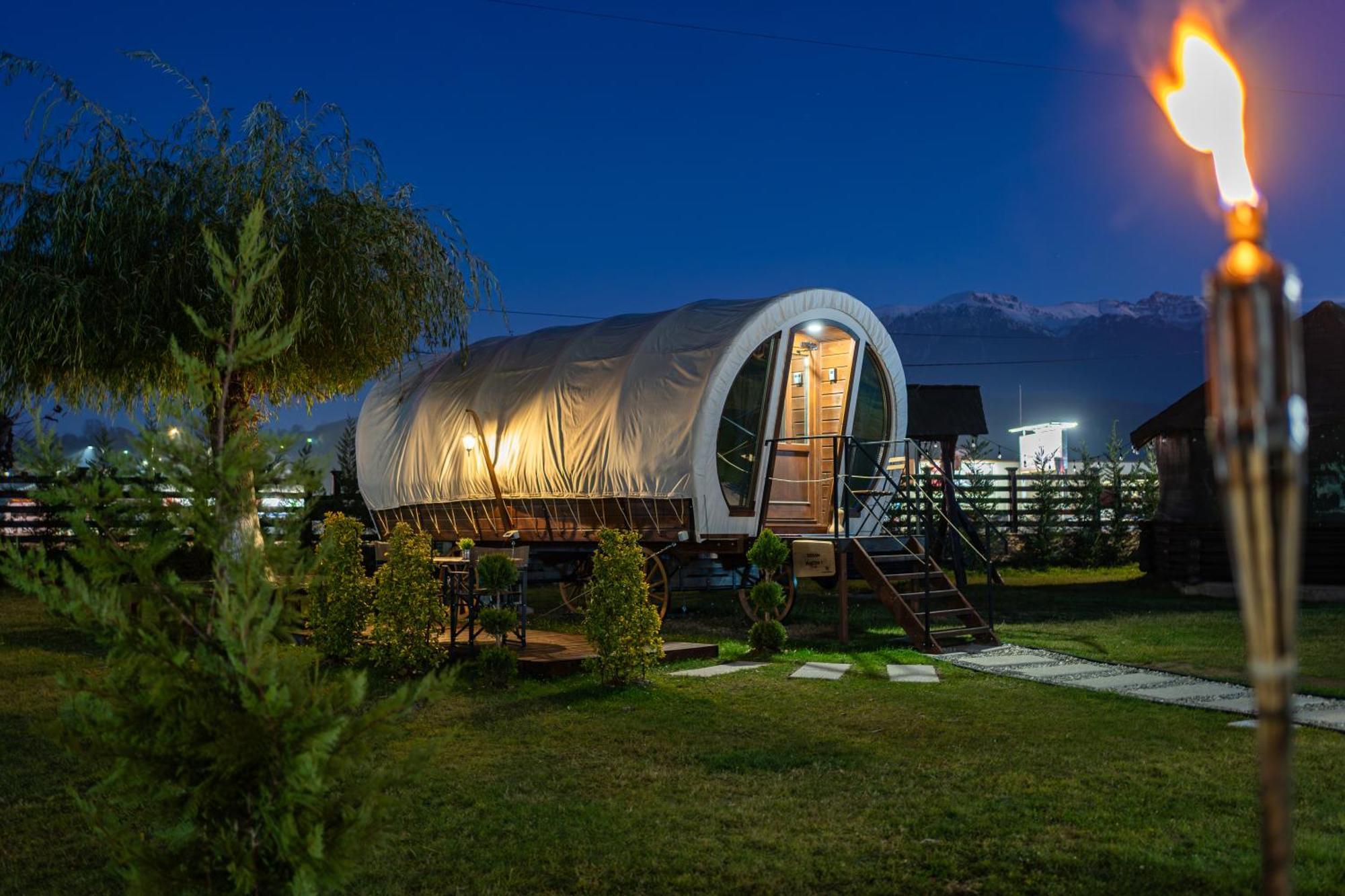 Glamp In Style Pods Resort Bran  Luaran gambar
