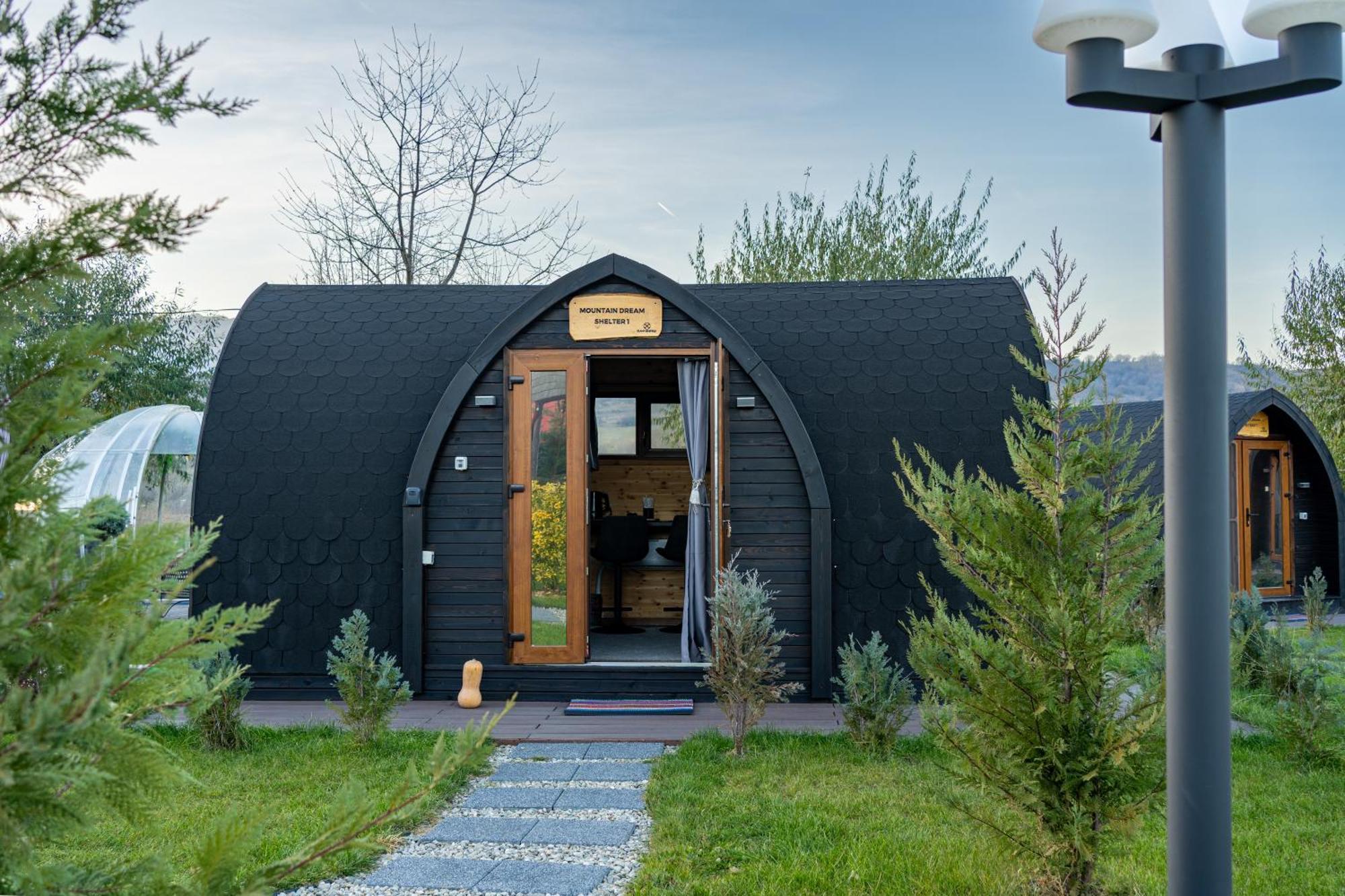 Glamp In Style Pods Resort Bran  Luaran gambar