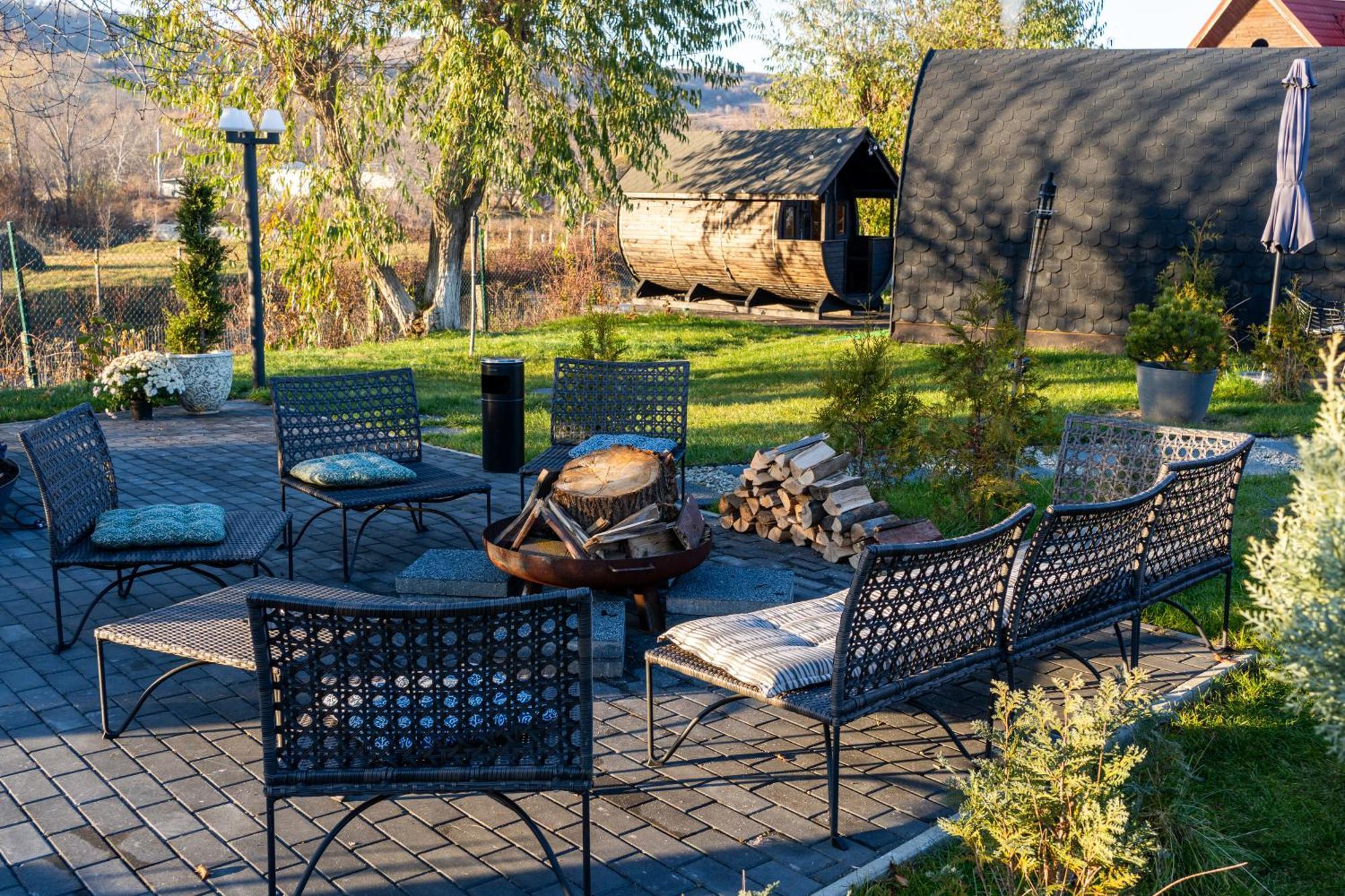 Glamp In Style Pods Resort Bran  Luaran gambar