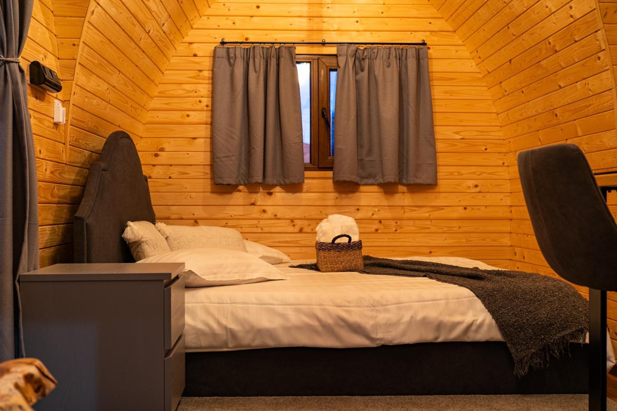 Glamp In Style Pods Resort Bran  Luaran gambar
