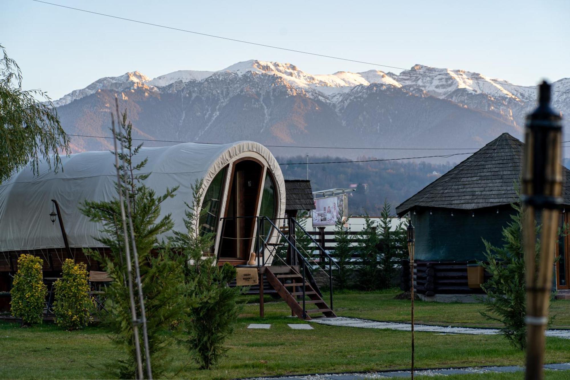 Glamp In Style Pods Resort Bran  Luaran gambar