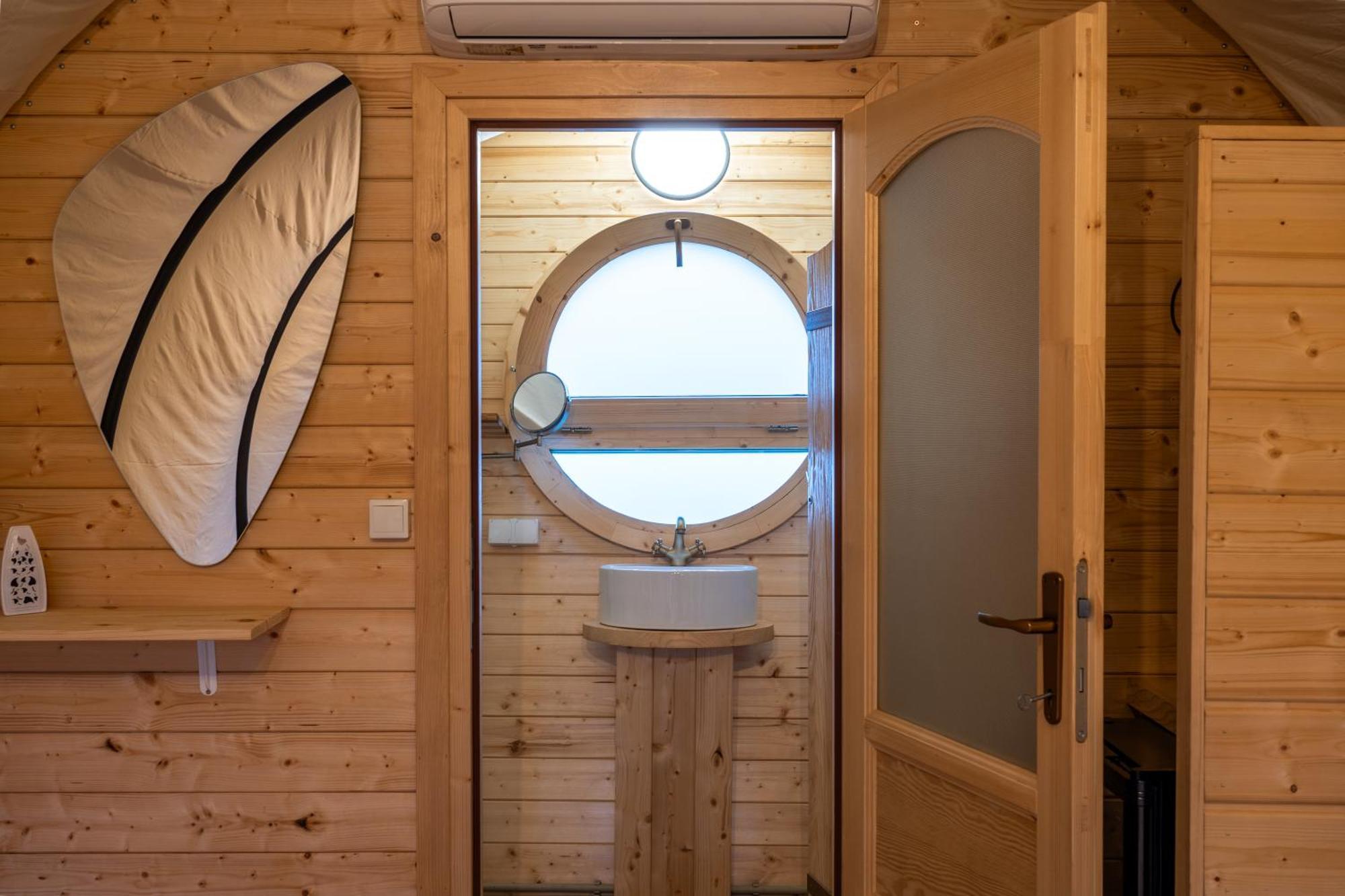 Glamp In Style Pods Resort Bran  Luaran gambar