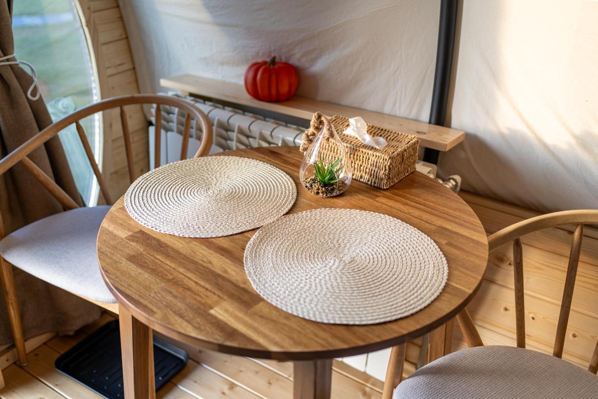 Glamp In Style Pods Resort Bran  Luaran gambar